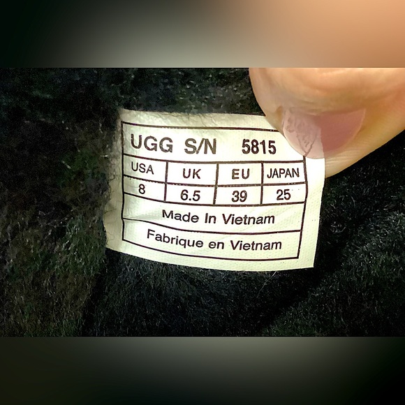 UGG Classic Tall Boots, Black, Size 8, Barely Worn - Picture 7 of 8